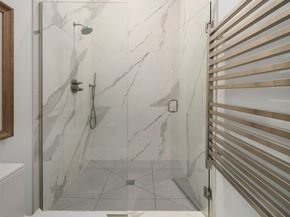 1606 W Lake Sammamish Parkway SE, Bellevue WA 98008