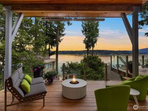 1606 W Lake Sammamish Parkway SE, Bellevue WA 98008