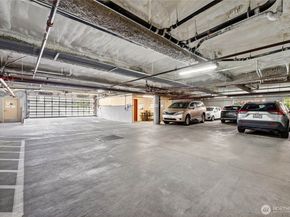 12534 15th Avenue NE 22, Seattle WA 98125