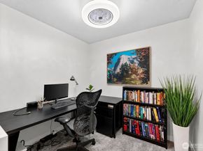 12534 15th Avenue NE 22, Seattle WA 98125