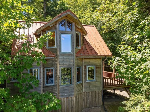 12825 SW Ober Beach Road, Vashon WA 98070