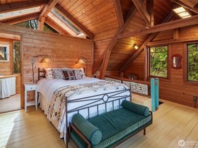 12825 SW Ober Beach Road, Vashon WA 98070