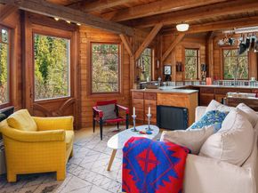 12825 SW Ober Beach Road, Vashon WA 98070