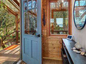12825 SW Ober Beach Road, Vashon WA 98070