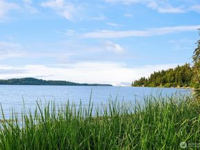 12825 SW Ober Beach Road, Vashon WA 98070