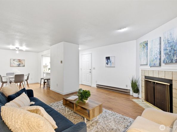 4106 Factoria Boulevard SE 205, Bellevue WA 98006
