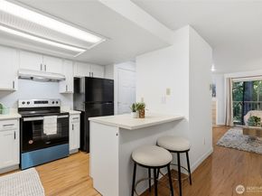 4106 Factoria Boulevard SE 205, Bellevue WA 98006