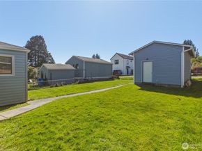 9013 11th Ave SW, Seattle WA 98106