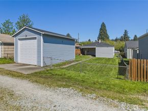 9013 11th Ave SW, Seattle WA 98106