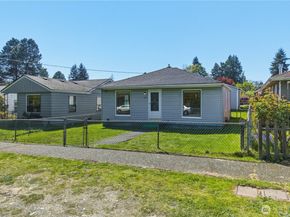 9013 11th Ave SW, Seattle WA 98106