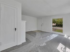 9013 11th Ave SW, Seattle WA 98106