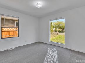 9013 11th Ave SW, Seattle WA 98106