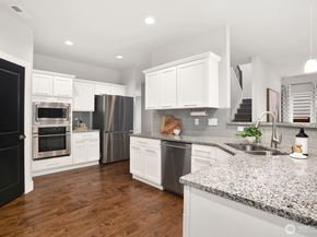 20025 6th Place W, Lynnwood WA 98036