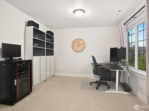 20025 6th Place W, Lynnwood WA 98036