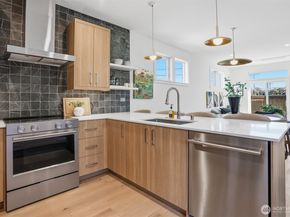 8332 24th Avenue NW, Seattle WA 98117