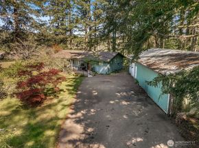 1487 SW Chipmunk Hill Lane, Port Orchard WA 98367