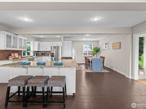 3012 Marine Drive, Bremerton WA 98312