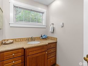 3012 Marine Drive, Bremerton WA 98312