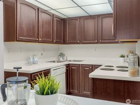 100 Ward Street 104, Seattle WA 98109