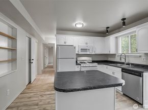 1839 NE 172nd Street, Shoreline WA 98155