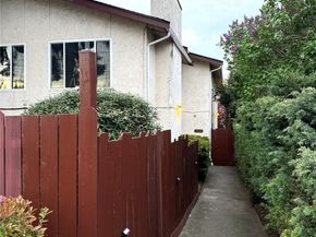 8848 Interlake Avenue N, Seattle WA 98103