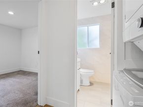 10320 SE 6th Street B6, Bellevue WA 98004