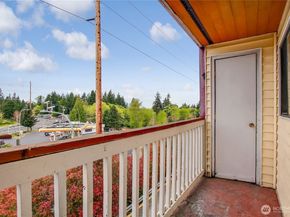 29645 18th Avenue S C204, Federal Way WA 98003