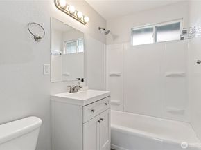 30657 1st Place SW, Federal Way WA 98023