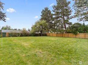 30657 1st Place SW, Federal Way WA 98023