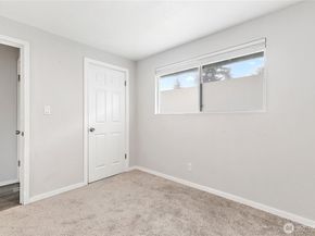 30657 1st Place SW, Federal Way WA 98023