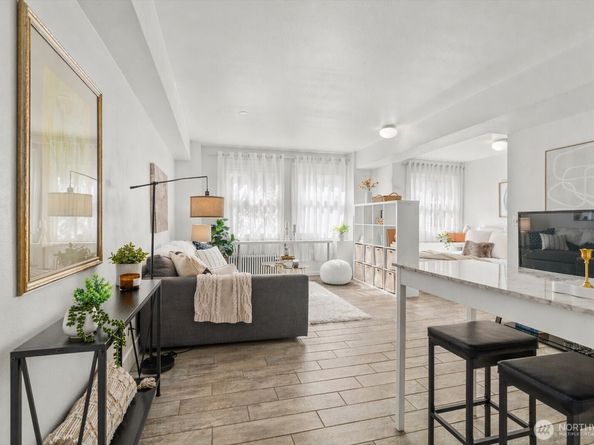 1017 Minor Avenue 206, Seattle WA 98104