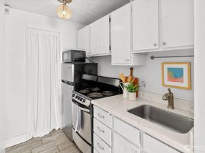 1017 Minor Avenue 206, Seattle WA 98104