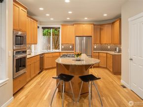 16568 NE 119th Way, Redmond WA 98052