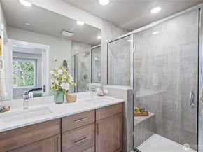 14424 Madison Way D5, Lynnwood WA 98087