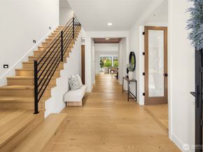 20300 166th Avenue NE, Woodinville WA 98072