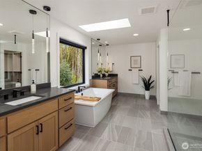 20300 166th Avenue NE, Woodinville WA 98072
