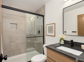 20300 166th Avenue NE, Woodinville WA 98072