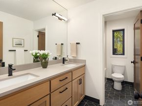 20300 166th Avenue NE, Woodinville WA 98072
