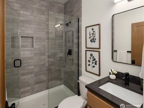 20300 166th Avenue NE, Woodinville WA 98072