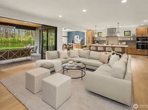 20300 166th Avenue NE, Woodinville WA 98072