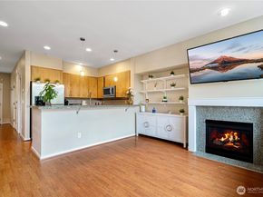 162 Cougar Ridge Road NW 1104, Issaquah WA 98027