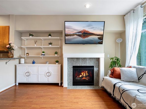 162 Cougar Ridge Road NW 1104, Issaquah WA 98027