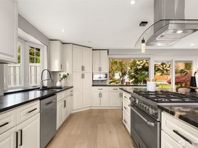 13720 94th Avenue NE, Kirkland WA 98034