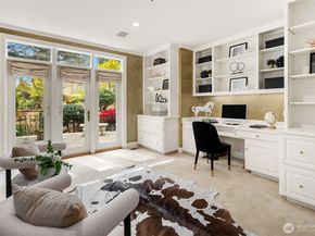 8496 NE Woodland Cove Drive, Kirkland WA 98034