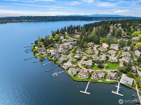 8496 NE Woodland Cove Drive, Kirkland WA 98034
