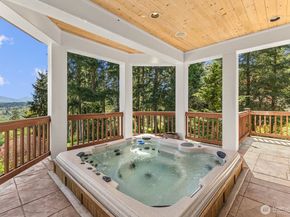 13748 242nd Avenue NE, Woodinville WA 98077