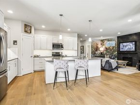24 151st Street SW, Lynnwood WA 98087