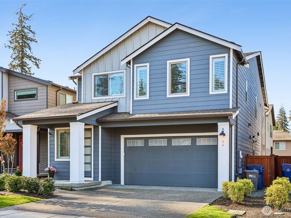 24 151st Street SW, Lynnwood WA 98087