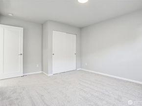 24 151st Street SW, Lynnwood WA 98087