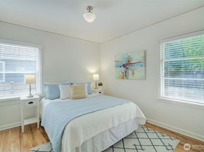 6827 36th Avenue NE, Seattle WA 98115